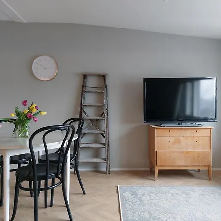 Apartament Viihtyisae Kaksio Keskuskentaen Vieressae